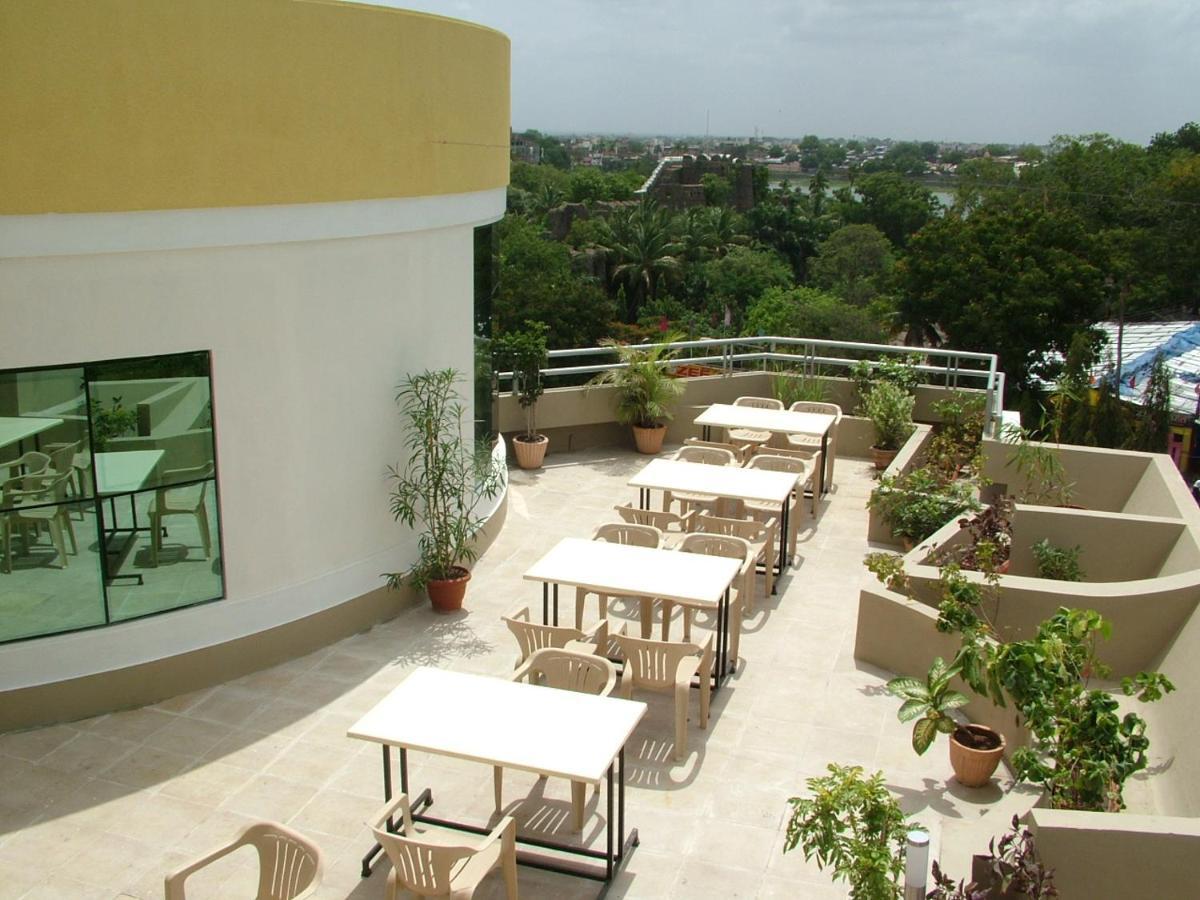 Hotel City Park, Solapur Sholapur Exterior foto